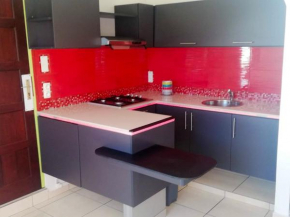 Appartement charmant à Le Gosier / 35 m² / Terrasse ensoleillée.